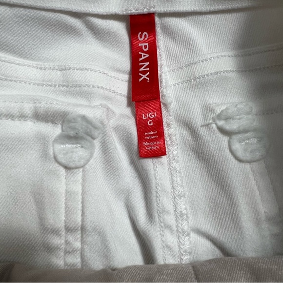 Spanx stretch twill cropped pants - Picture 9 of 10